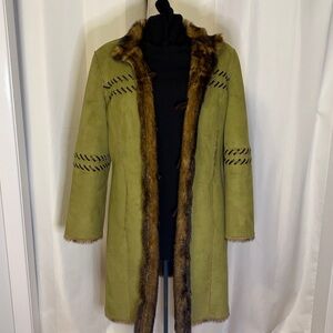 Faux suede and fur green reversible coat fully lined medium southwest vibes